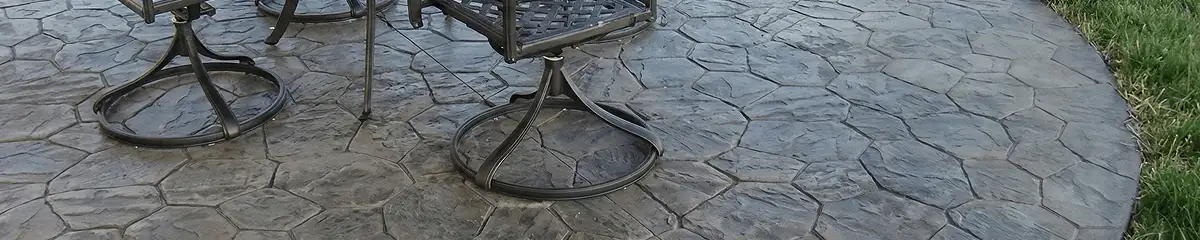 Garden relaxation area with professionally installed stone flooring in Jacksonville FL